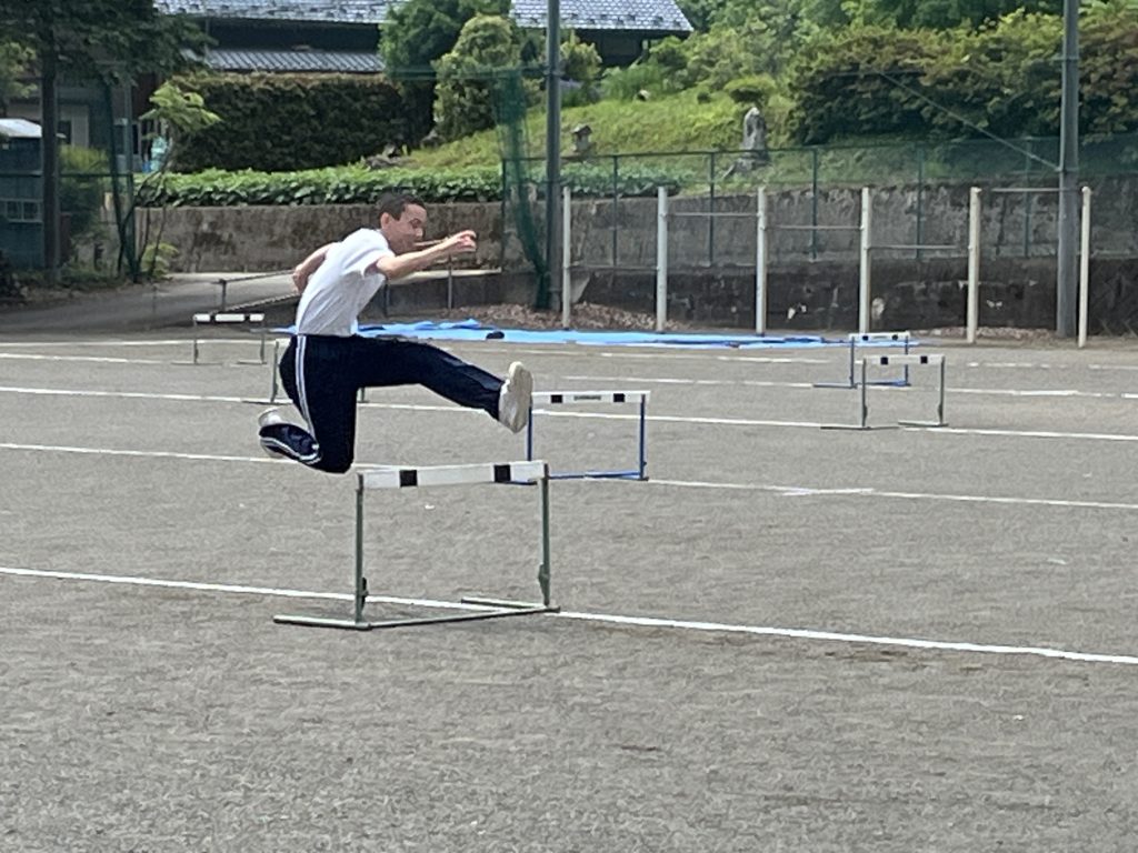 6/2 合同体育