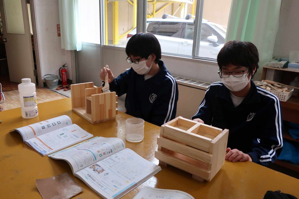 2/27 授業の様子（1年技術、2年技術、合同体育）